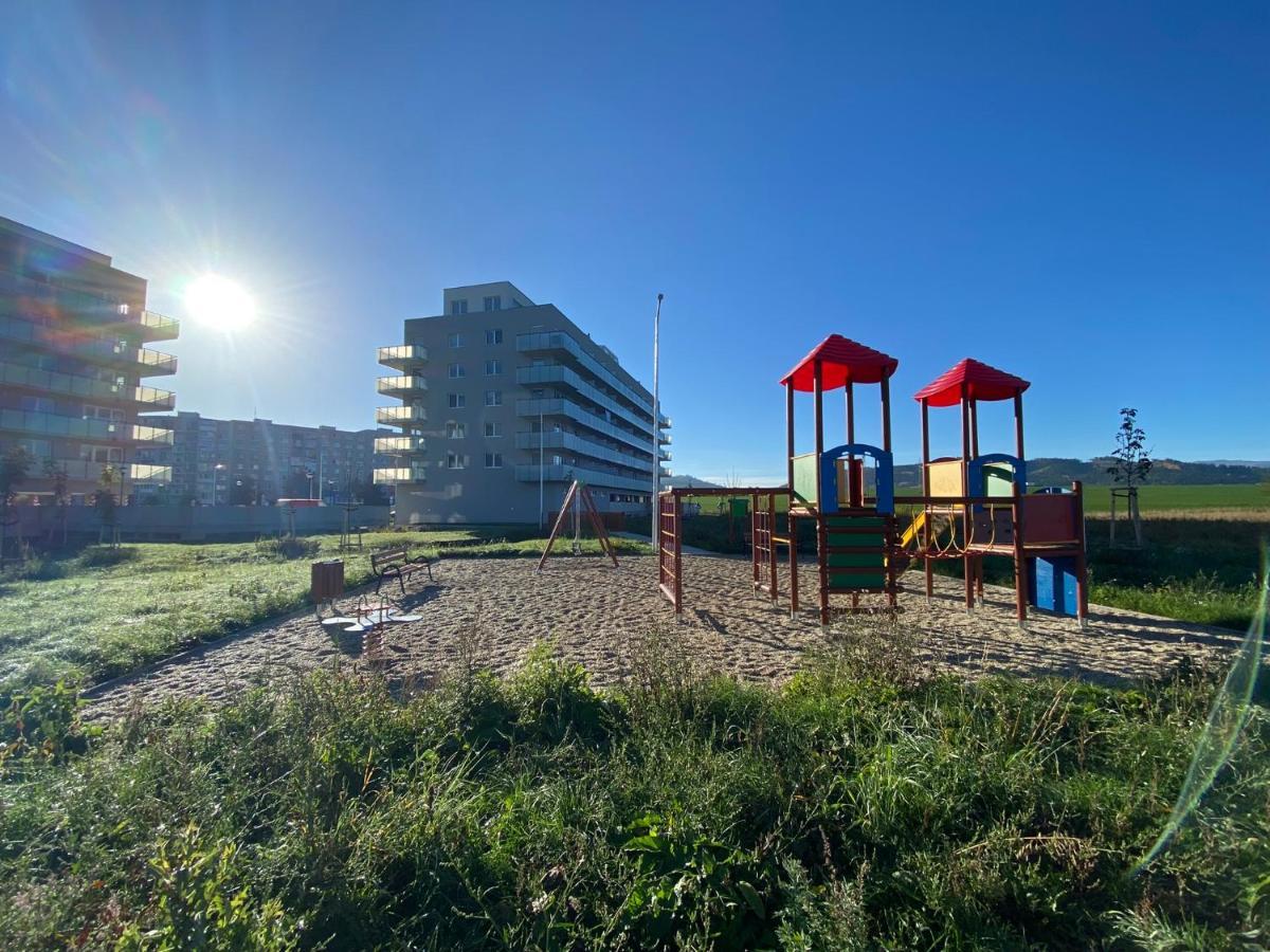 Moderny Apartman S Vyhladom Na Vysoke Tatry Poprad Exterior foto