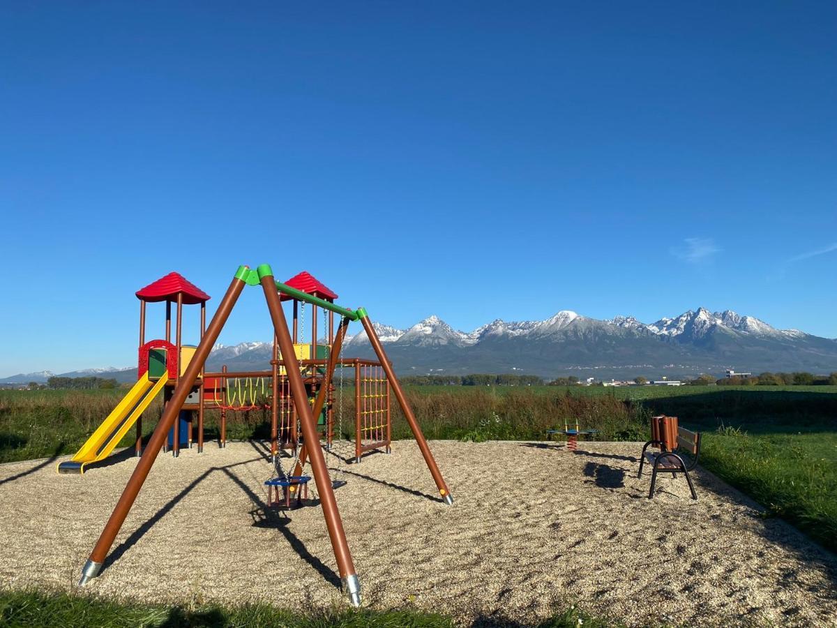 Moderny Apartman S Vyhladom Na Vysoke Tatry Poprad Exterior foto