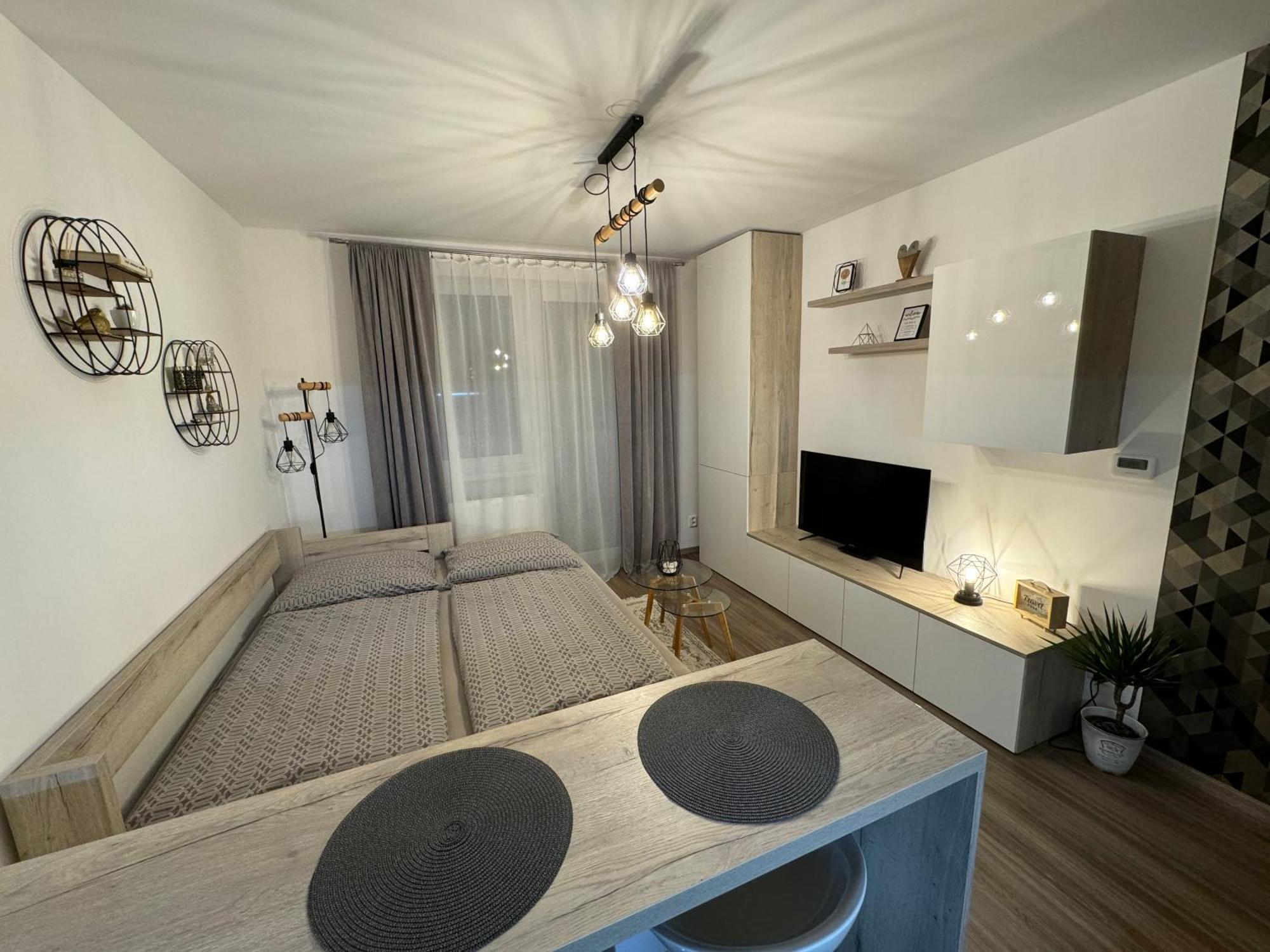 Moderny Apartman S Vyhladom Na Vysoke Tatry Poprad Exterior foto